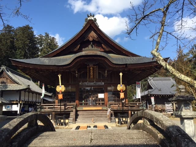 日野祭で知られる、日野町を代表する古社