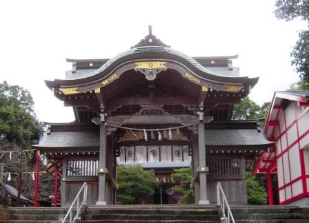 地域の氏神さまにまつりの無事を祈願