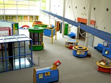 体験型の展示で科学にふれる