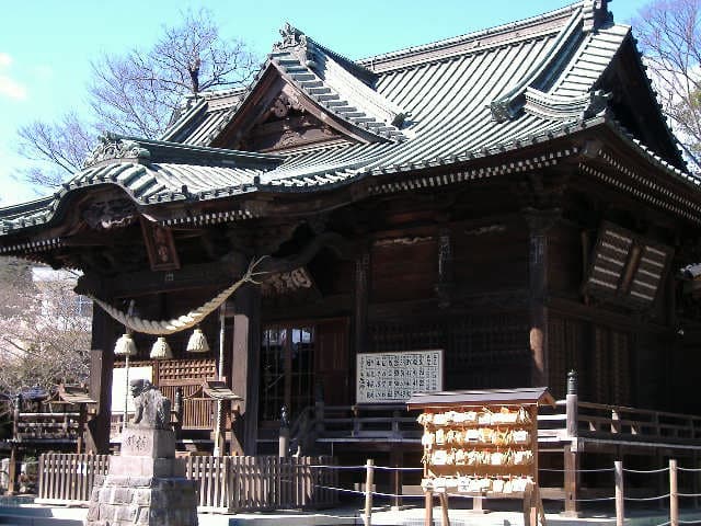 学問の神様として親しまれる古社を参拝
