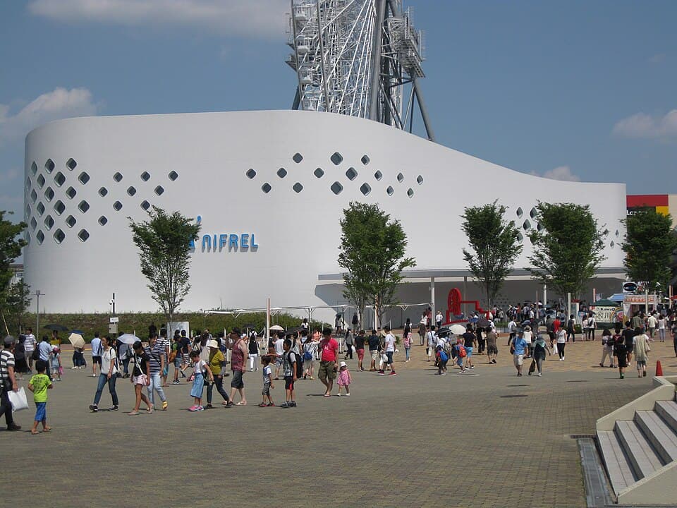 感性にふれる展示でホワイトタイガーや魚たちに大接近