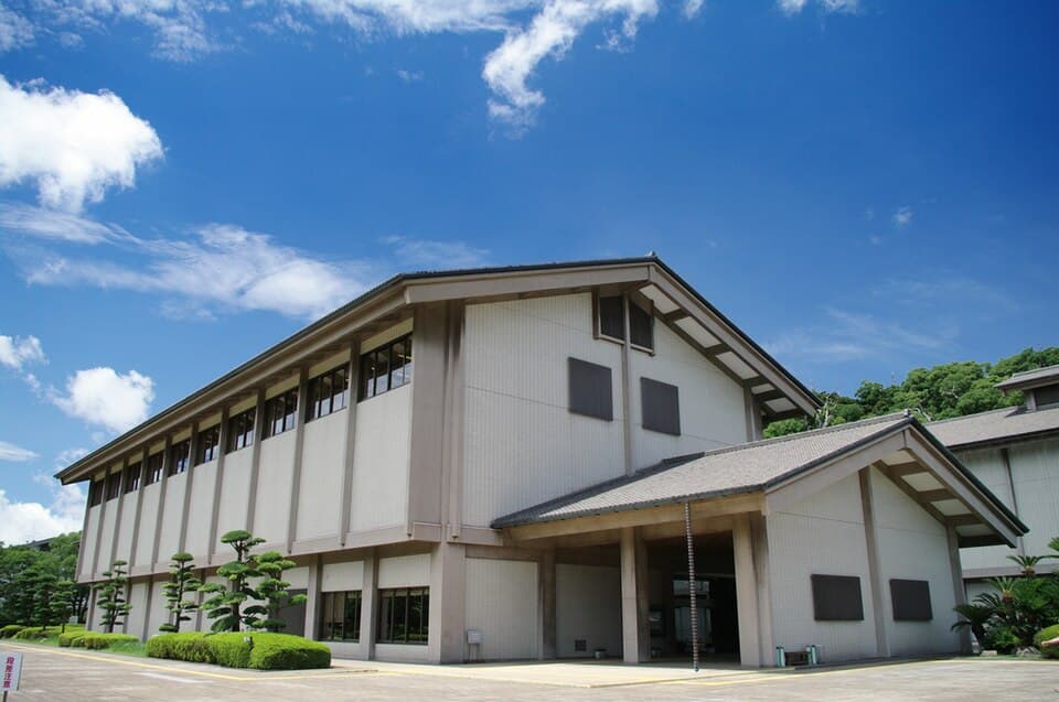 薩摩藩主・島津家の居城跡と歴史・美術センター