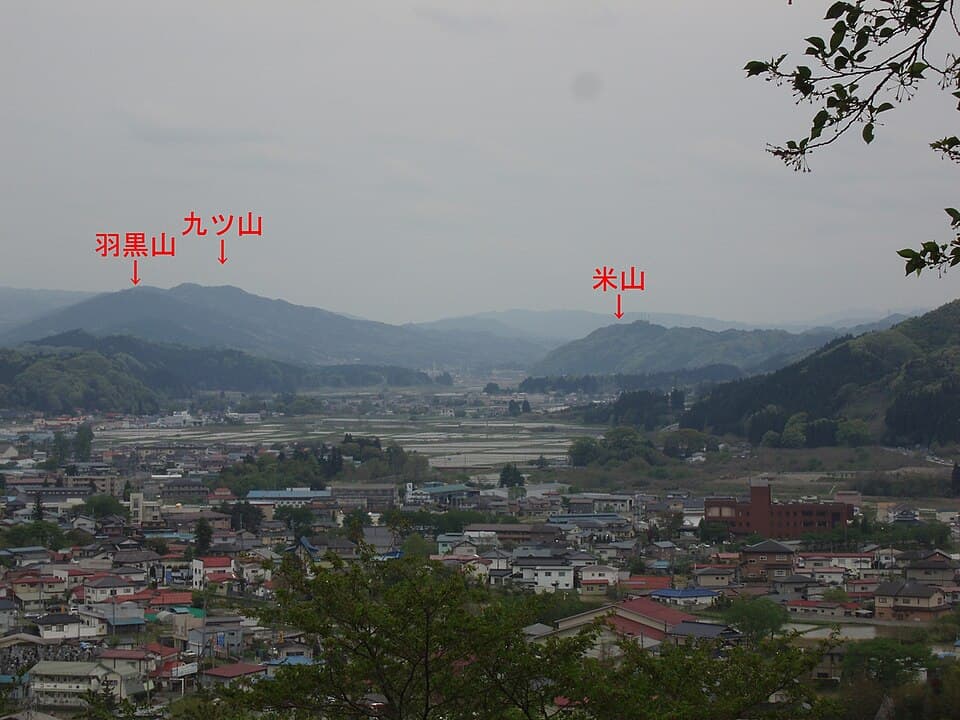 棚倉城以前の歴史を伝える高台の公園で眺望を楽しむ