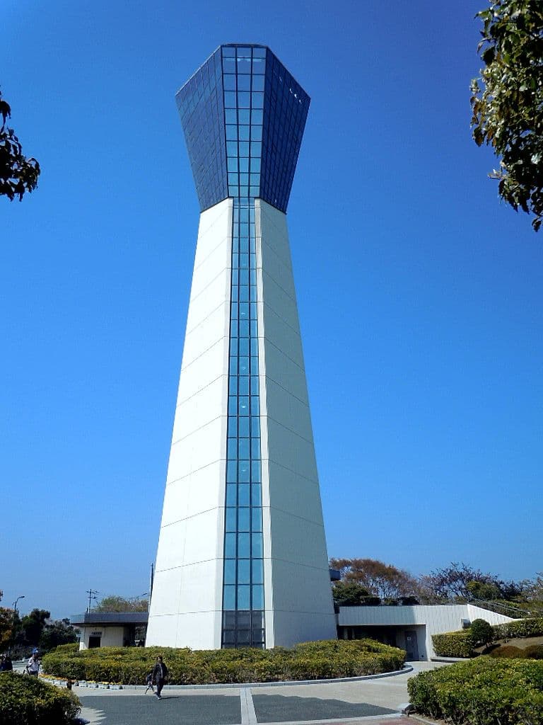 海抜約106mの展望塔から太平洋と小名浜港の大パノラマ