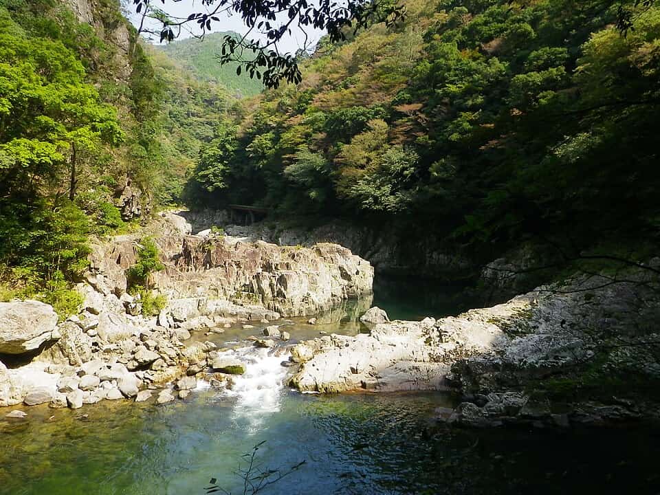 Nagato Gorge (長門峡)